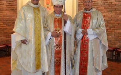 Święcenia kapłańskie w Kolumbii 