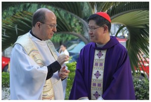 Przełożony generalny SSP i kardynał Luis Antonio Tagle