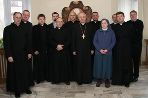 Arcybiskup Stanisław Budzik wśród paulistów lubelskich